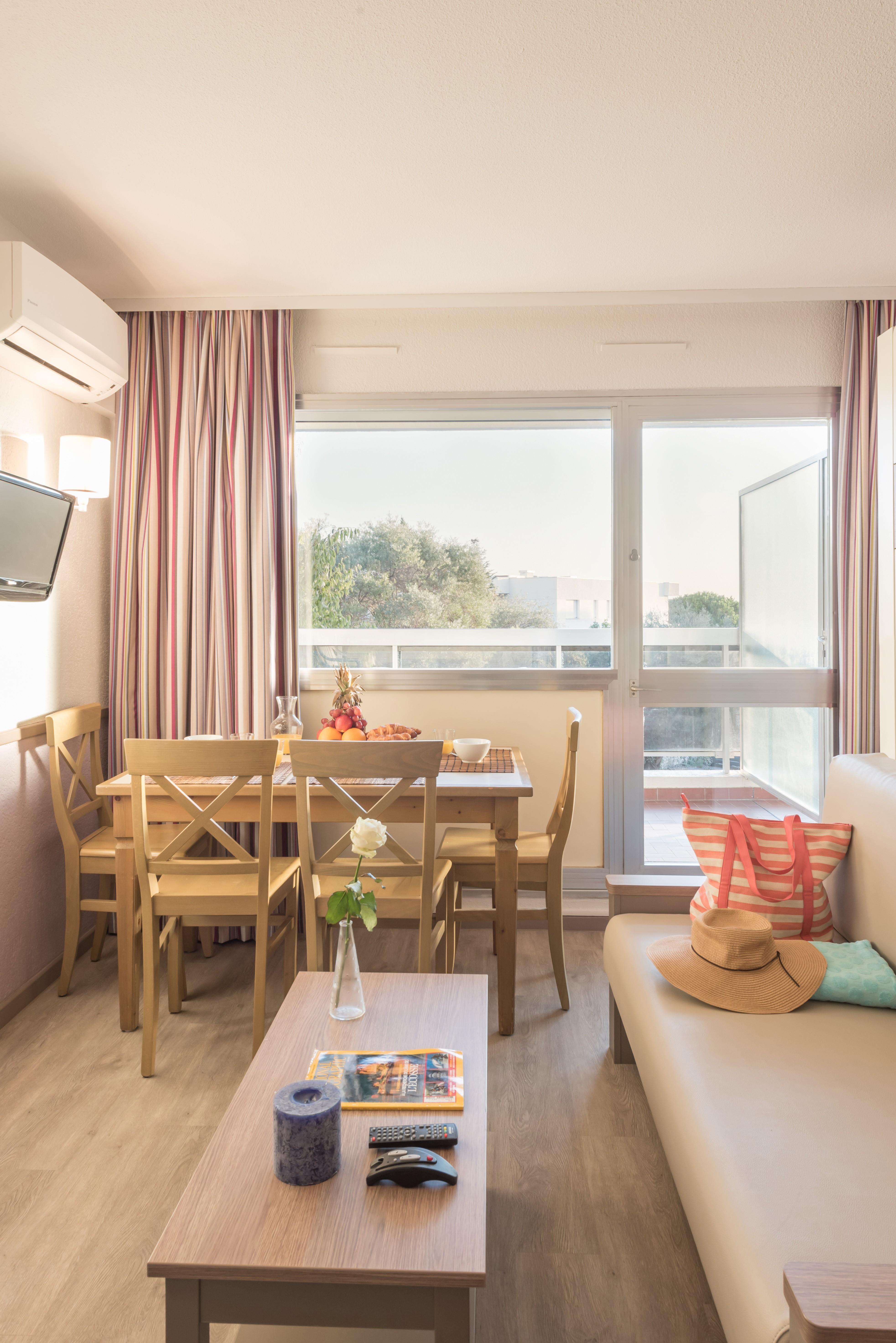 Residence Pierre & Vacances La Rostagne ฌวง-เลส์-แป็งส์ ภายนอก รูปภาพ