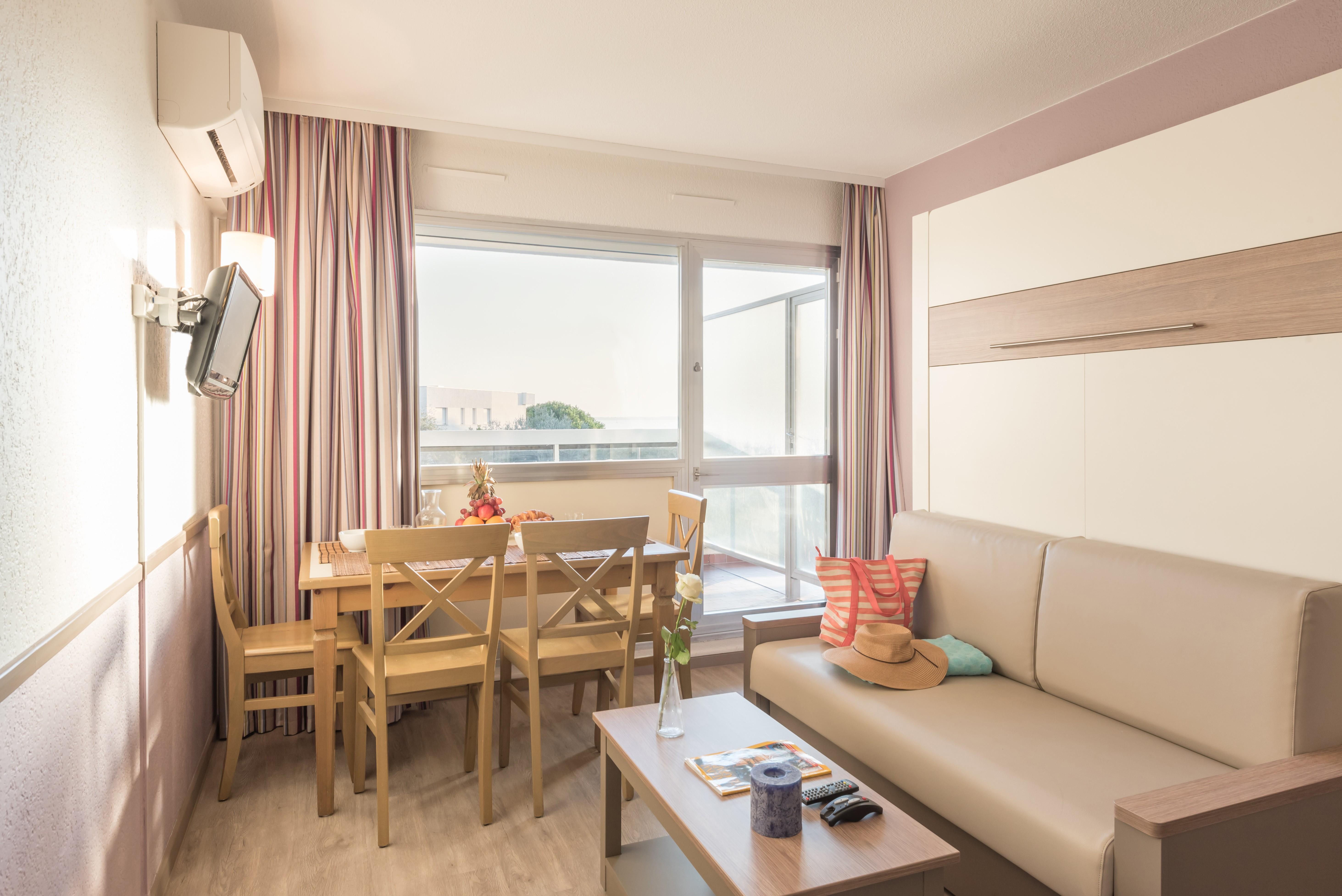 Residence Pierre & Vacances La Rostagne ฌวง-เลส์-แป็งส์ ภายนอก รูปภาพ