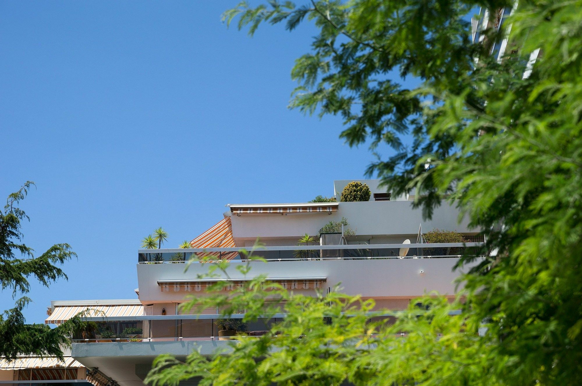 Residence Pierre & Vacances La Rostagne ฌวง-เลส์-แป็งส์ ภายนอก รูปภาพ